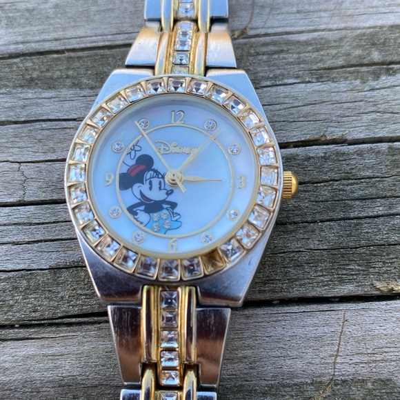 Disney Minnie Mouse watch stainless steel crystal embellished fits up to 7.25” - Picture 12 of 12